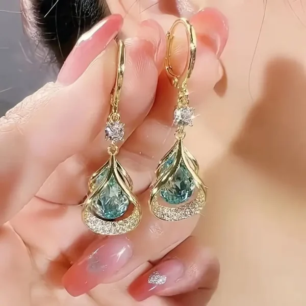 Elegant Droplet Shape Dangle Earrings